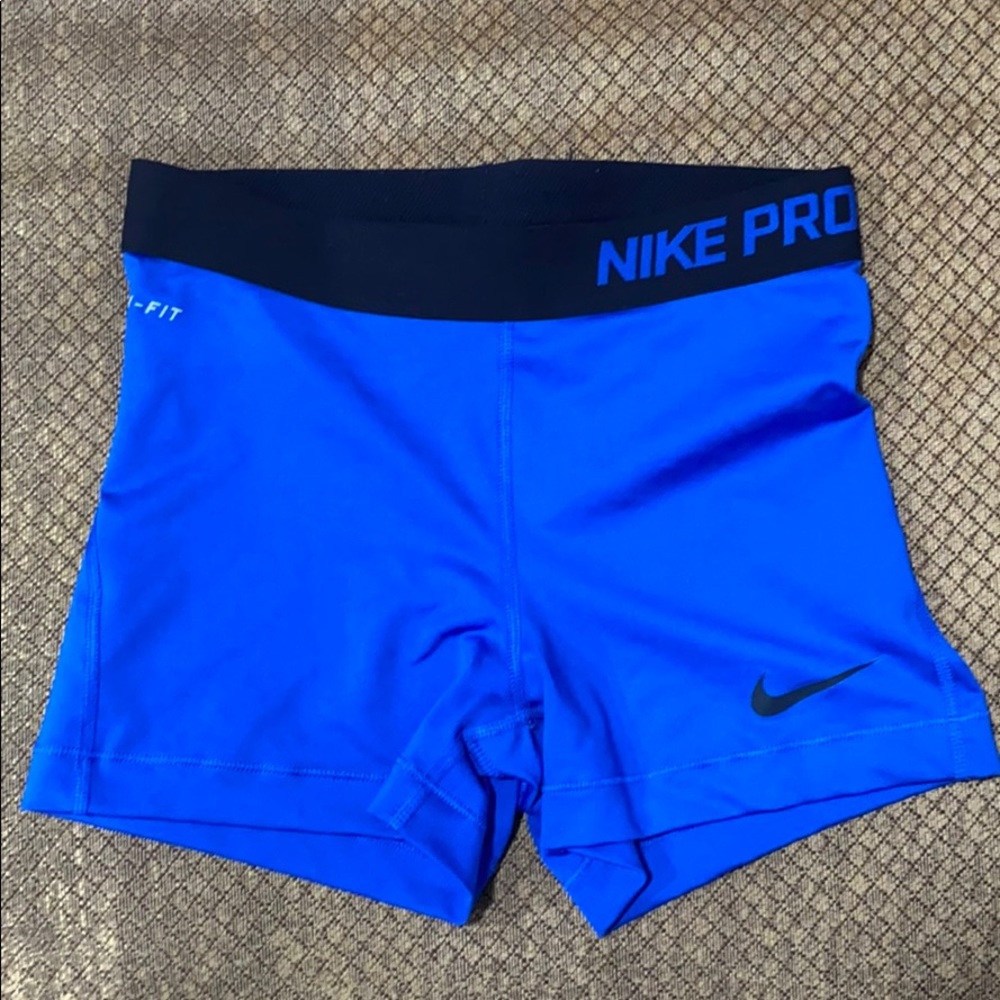 Nike Pro shorts - Picture 4 of 5